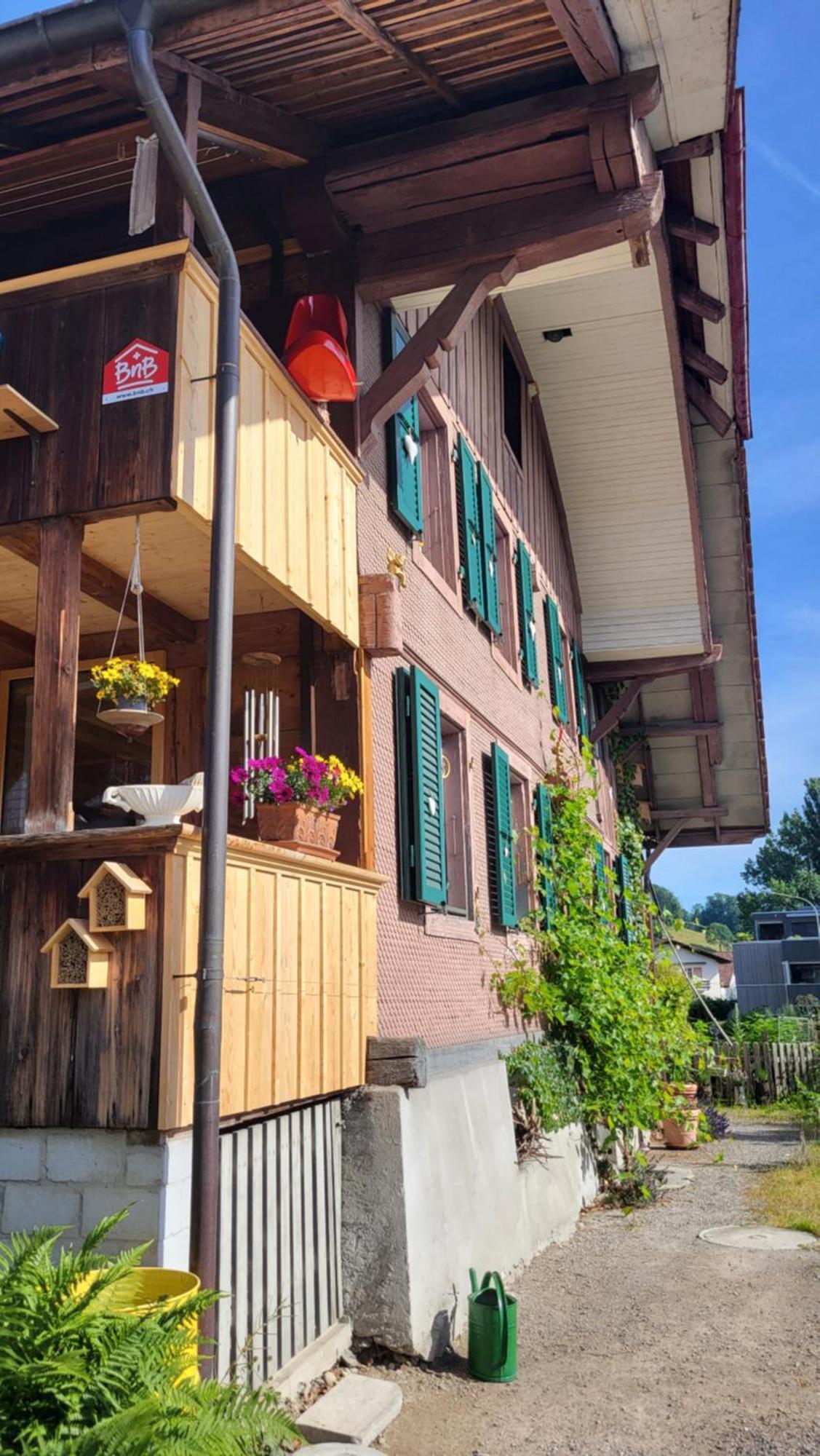 Auszeit Bed & Breakfast Wattenwil Exterior photo